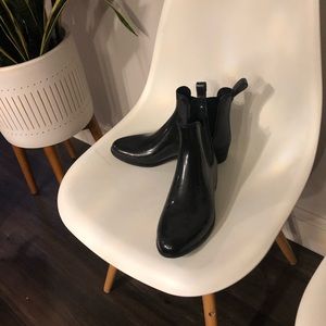 Chelsea rain boots